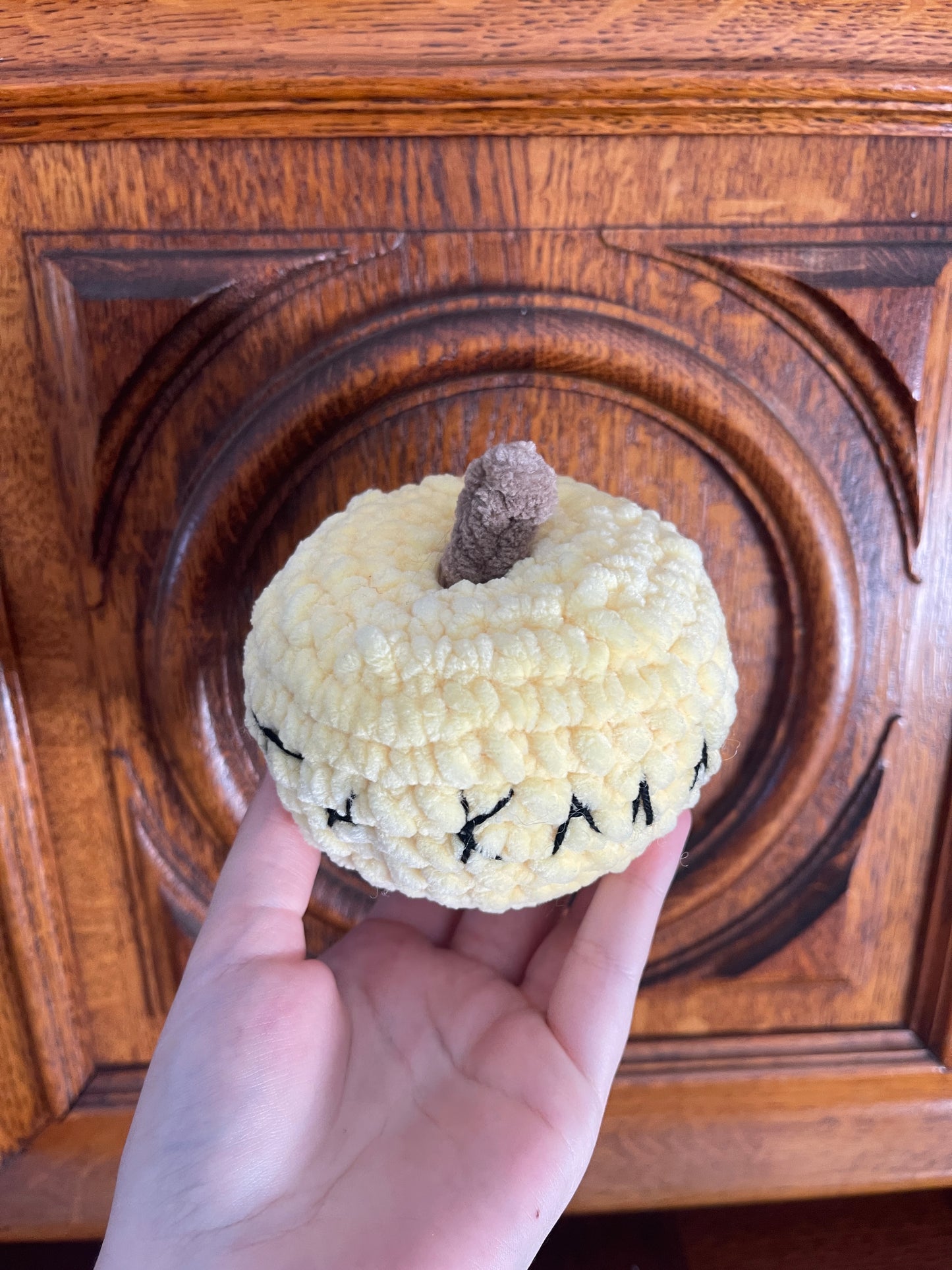 Pomme d'or en crochet