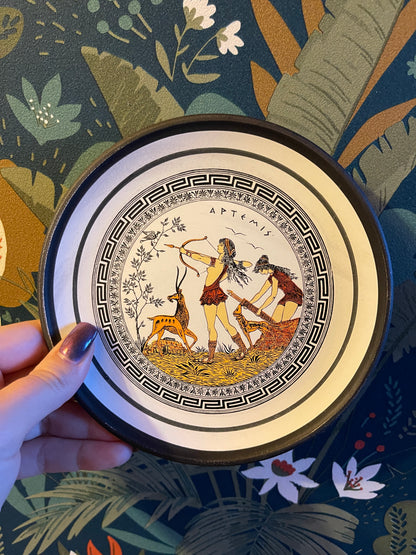 Assiette Artémis fond blanc