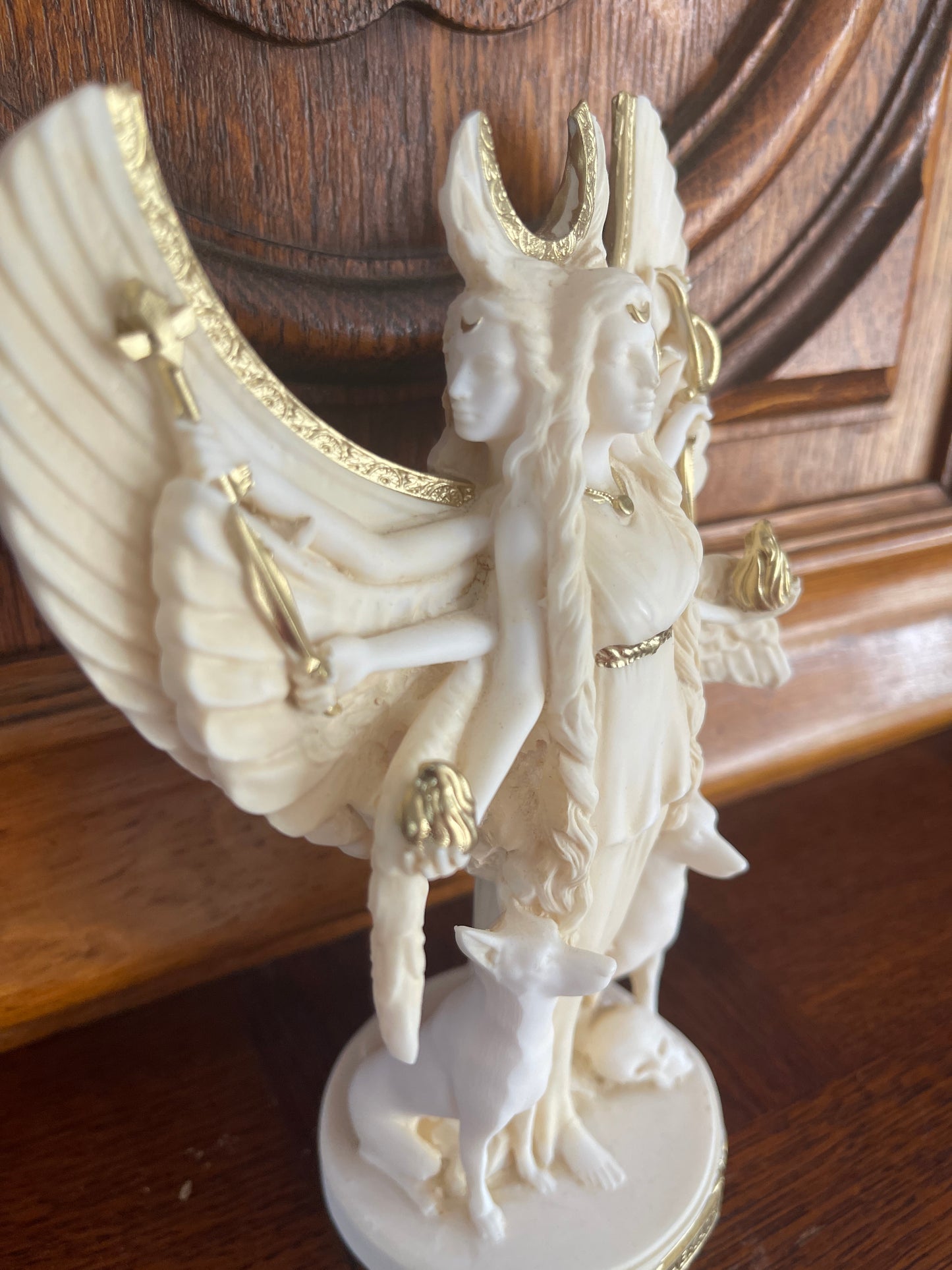 Statue Hecate